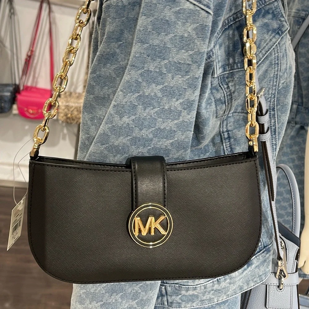 MICHAEL KORS
Carmen Small Shoulder Bag
Black 
NWT - Picture 6 of 16